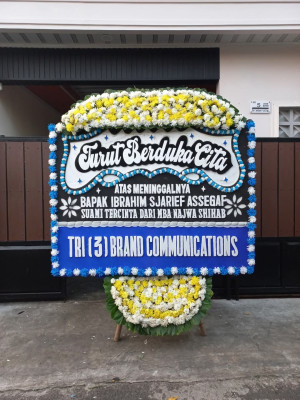 Papan Bunga Duka di Hulonthalangi